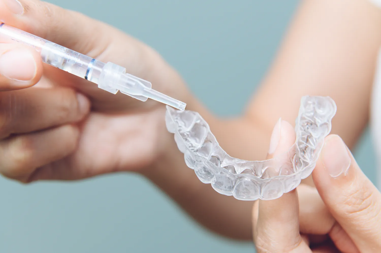 Nakładki Invisalign w Warszawie
